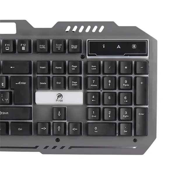 نمای نزدیک کلیدهای فارسی و شاسی آلومینیومی کیبورد P net KB-1700