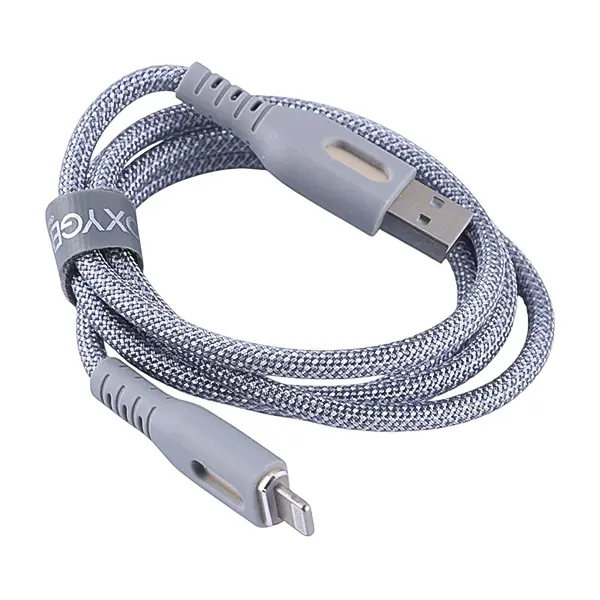 نمای نزدیک کانکتورهای USB و Lightning کابل اکسیژن LX-27